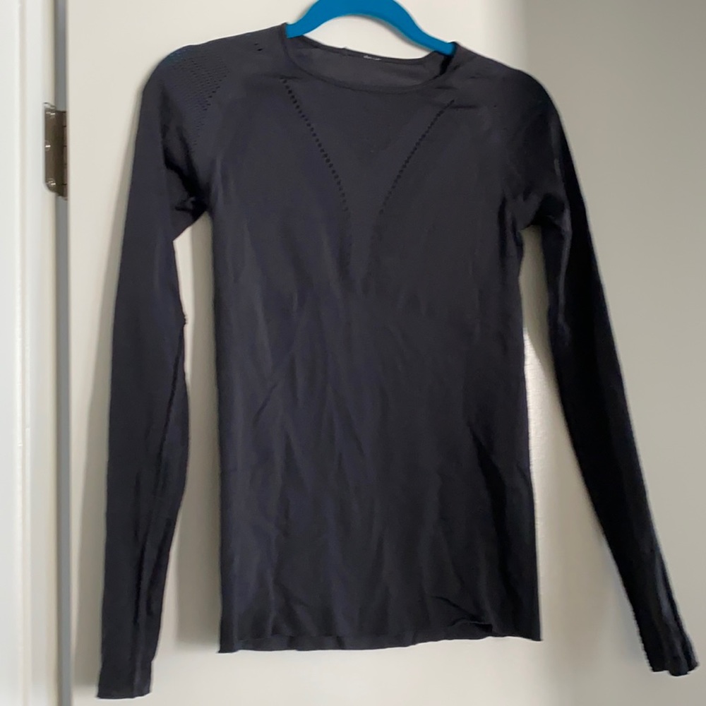 Lululemon long sleeve top size 8 black